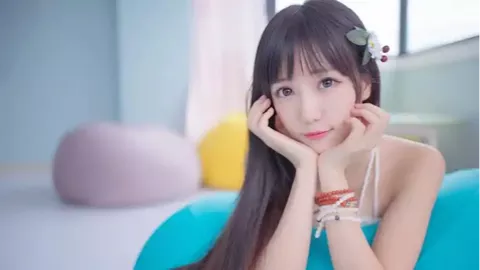 LV龙虾造型手袋